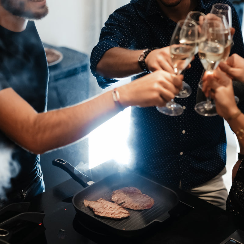 Gastrolux vous accompagne pour des fêtes inoubliables : l’art de cuisiner avec passion et précision